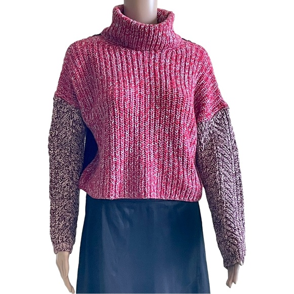 Only Our Story Cow Neck Long Sleeve Chunky Knot Sweater Sz XS - Picture 2 of 7